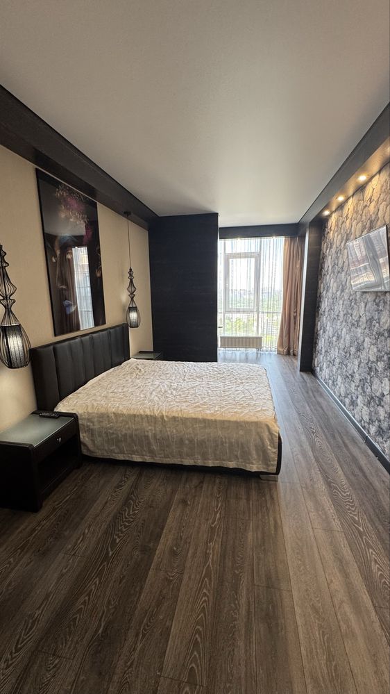 Euro-style Two-Room Apartment in 19 Zhemchuzhina Complex