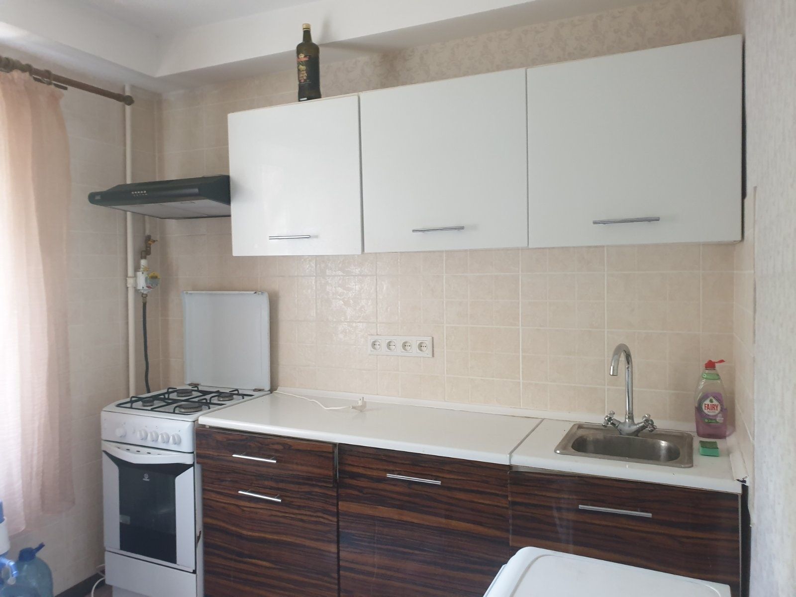 2-Room Apartment near Beresteiskyi Prospect with Excellent Transport Connectivity