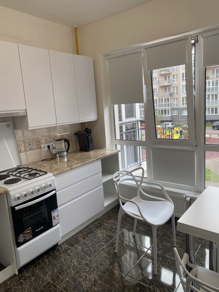Modern 2-Bed Apartment Near Feofaniya Park
