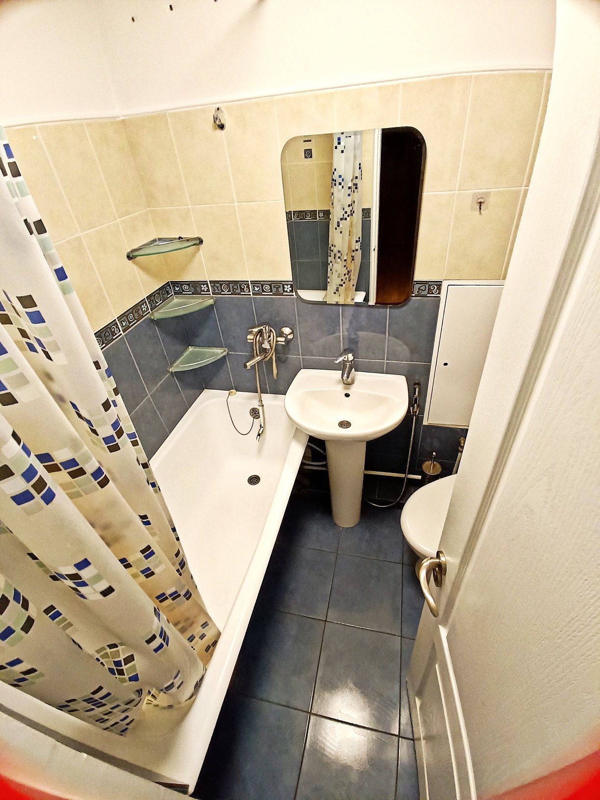 2-Room Apartment on Shevchenko Avenue with Sea Proximity