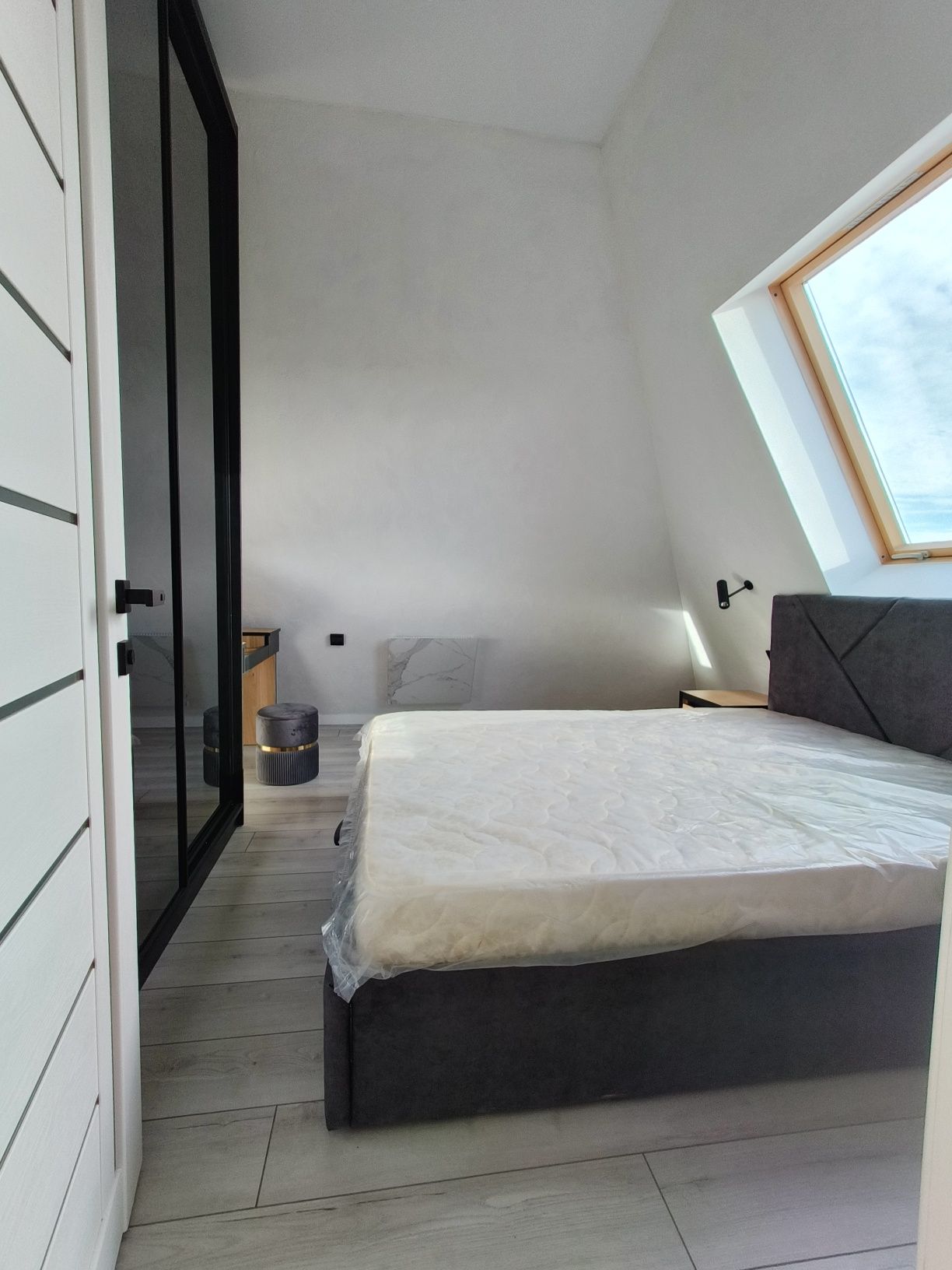 2-Room Apartment with New Renovation in New Building on Kanatna Street