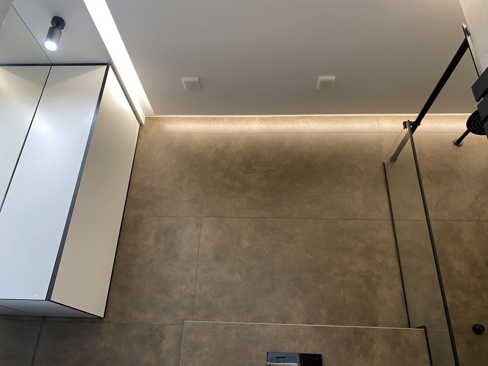 Fully Equipped Modern Apartment with Premium Features