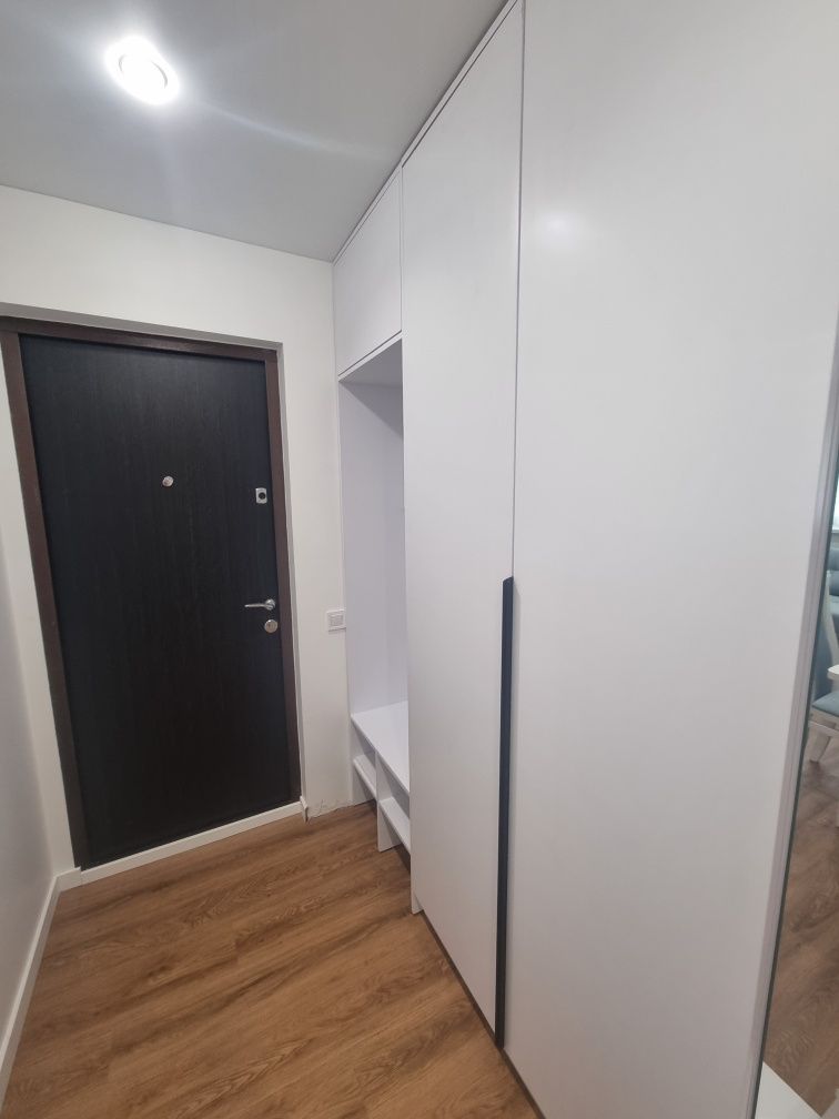 Furnished 1-Room Apartment with Designer Renovation and Built-in Appliances