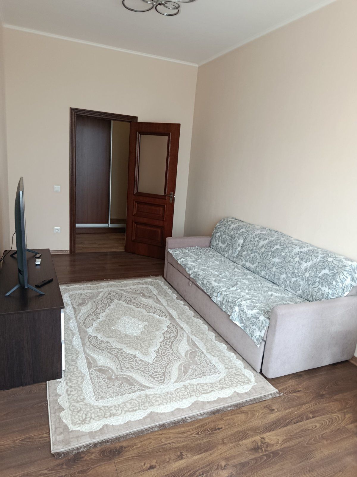 2-кімнатна квартира у новобудові біля району 'Білочка'