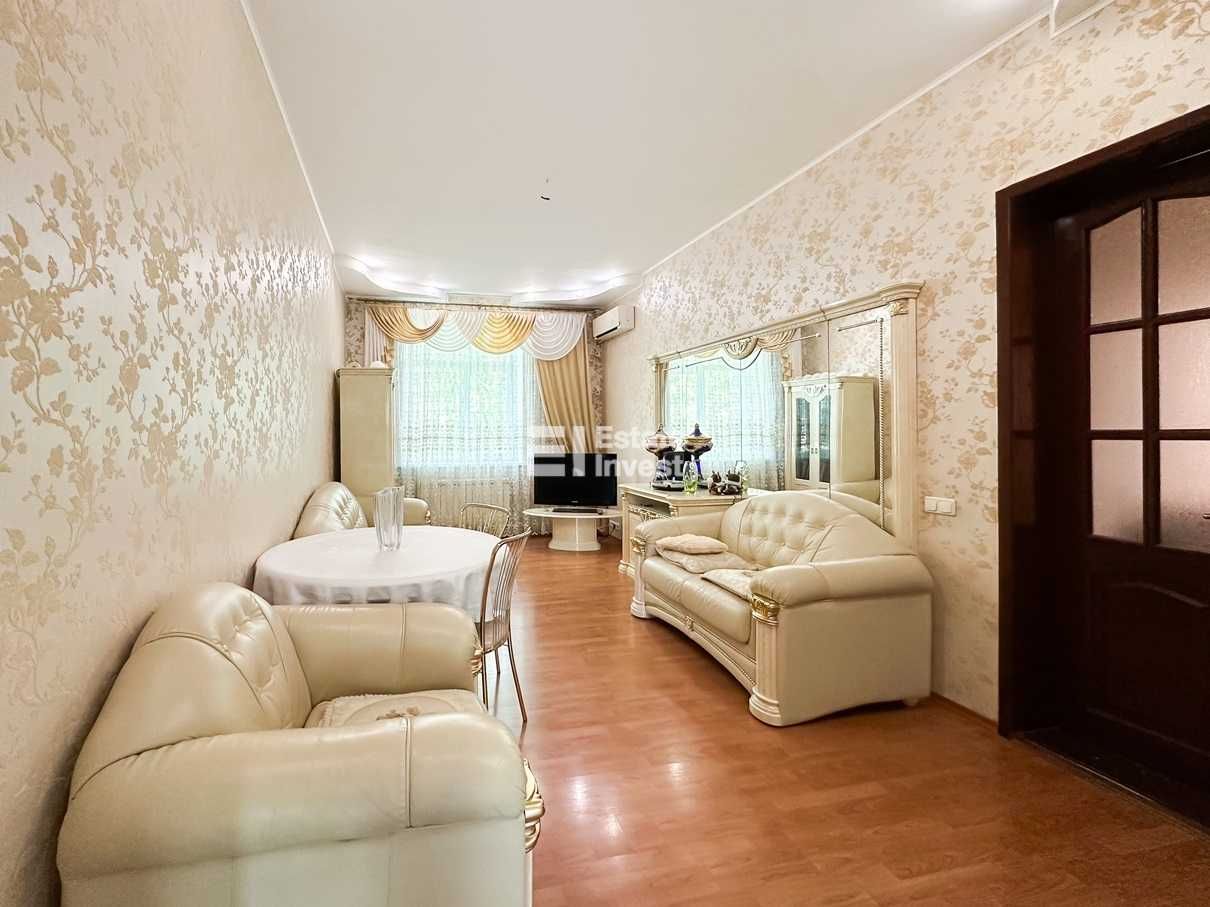 Spacious 2-Room Apartment with Designer Renovation on Chernyshevska Street