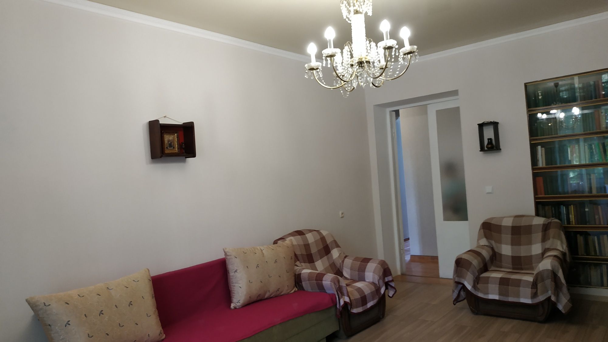 2-Room Apartment on Italian Boulevard near McDonald's
