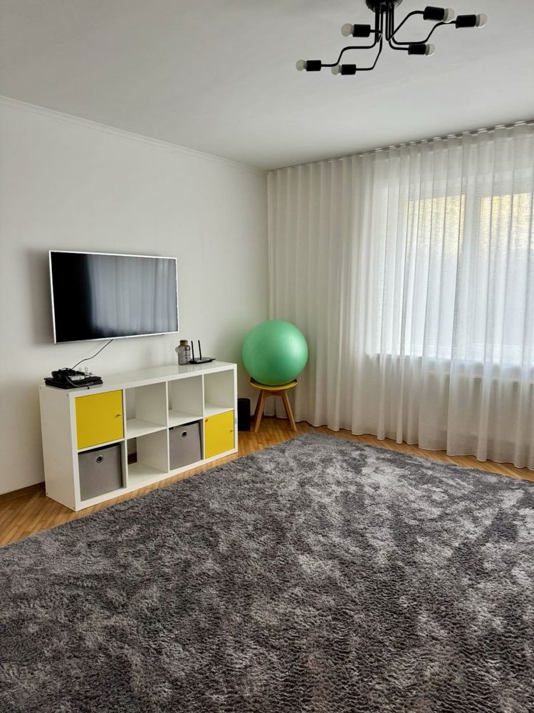 Modern 3-Bedroom Apartment with Designer Renovation