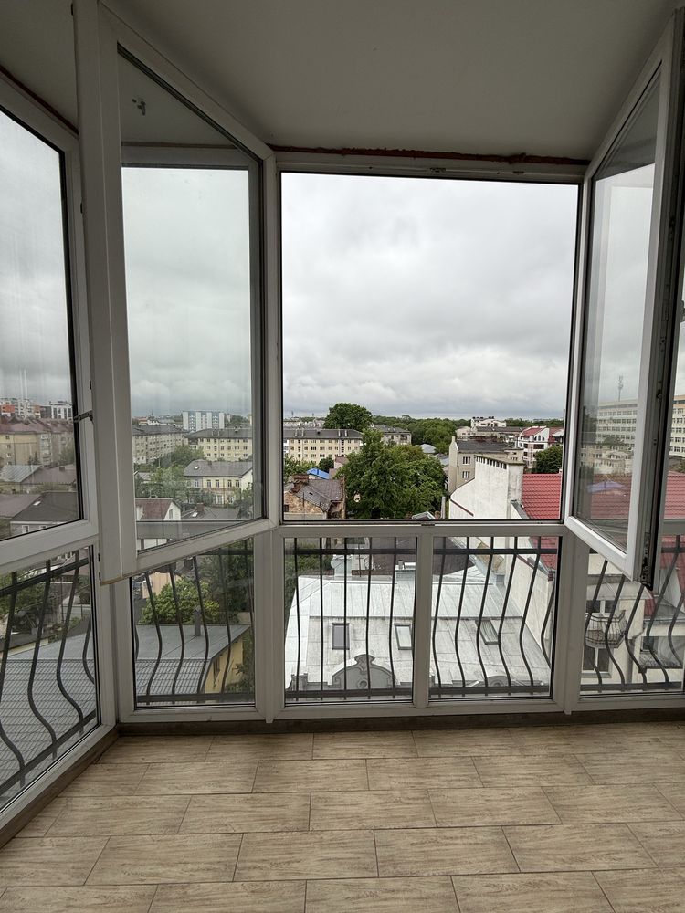 One-bedroom apartment near Precarpathian University with balcony and floor heating