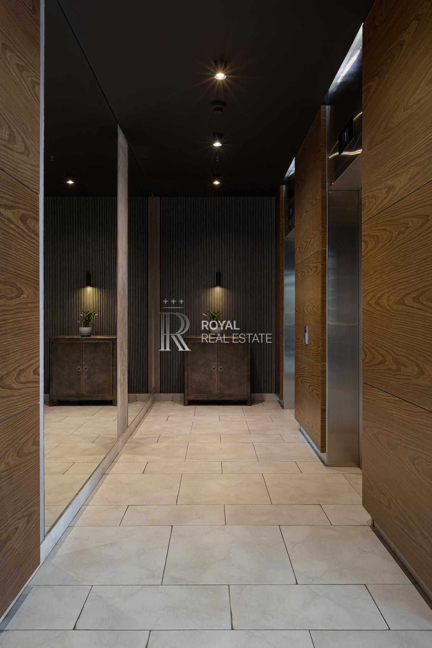 3-Bedroom Designer Apartment in Park Avenue VIP Complex, Kyiv