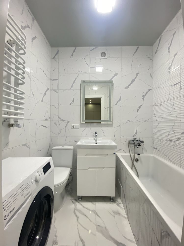 1-Room Apartment in City Center with Euro Renovation and Panoramic Windows
