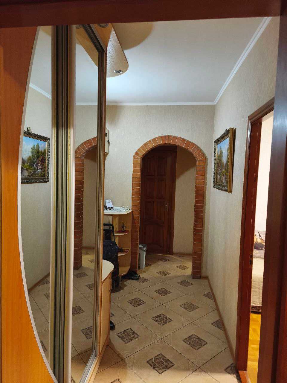 2-room apartment on Dobrovolsky Avenue, fully furnished