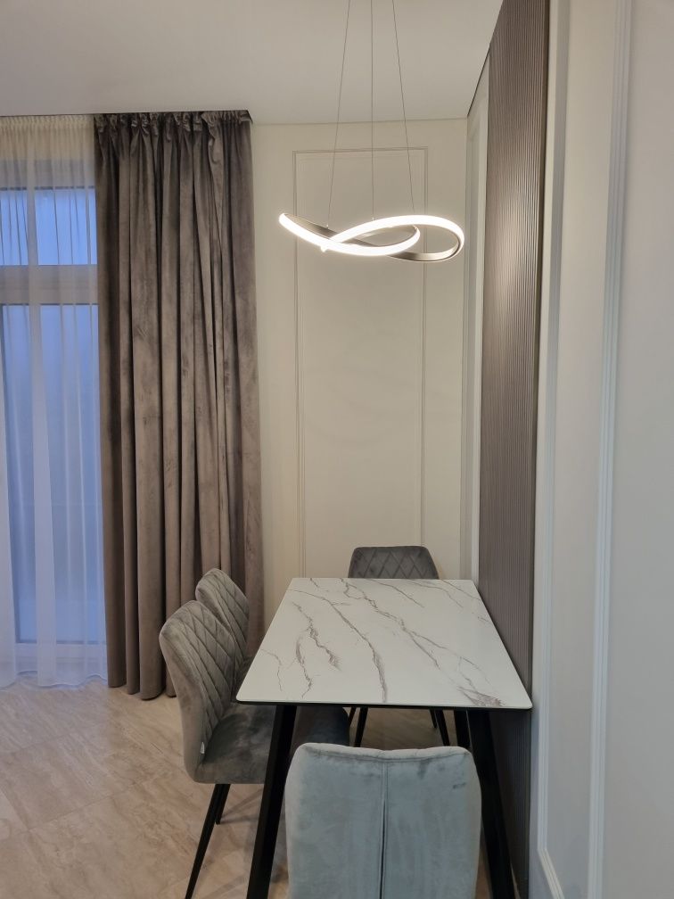 Premium 1.5-Room Apartment with Designer Renovation