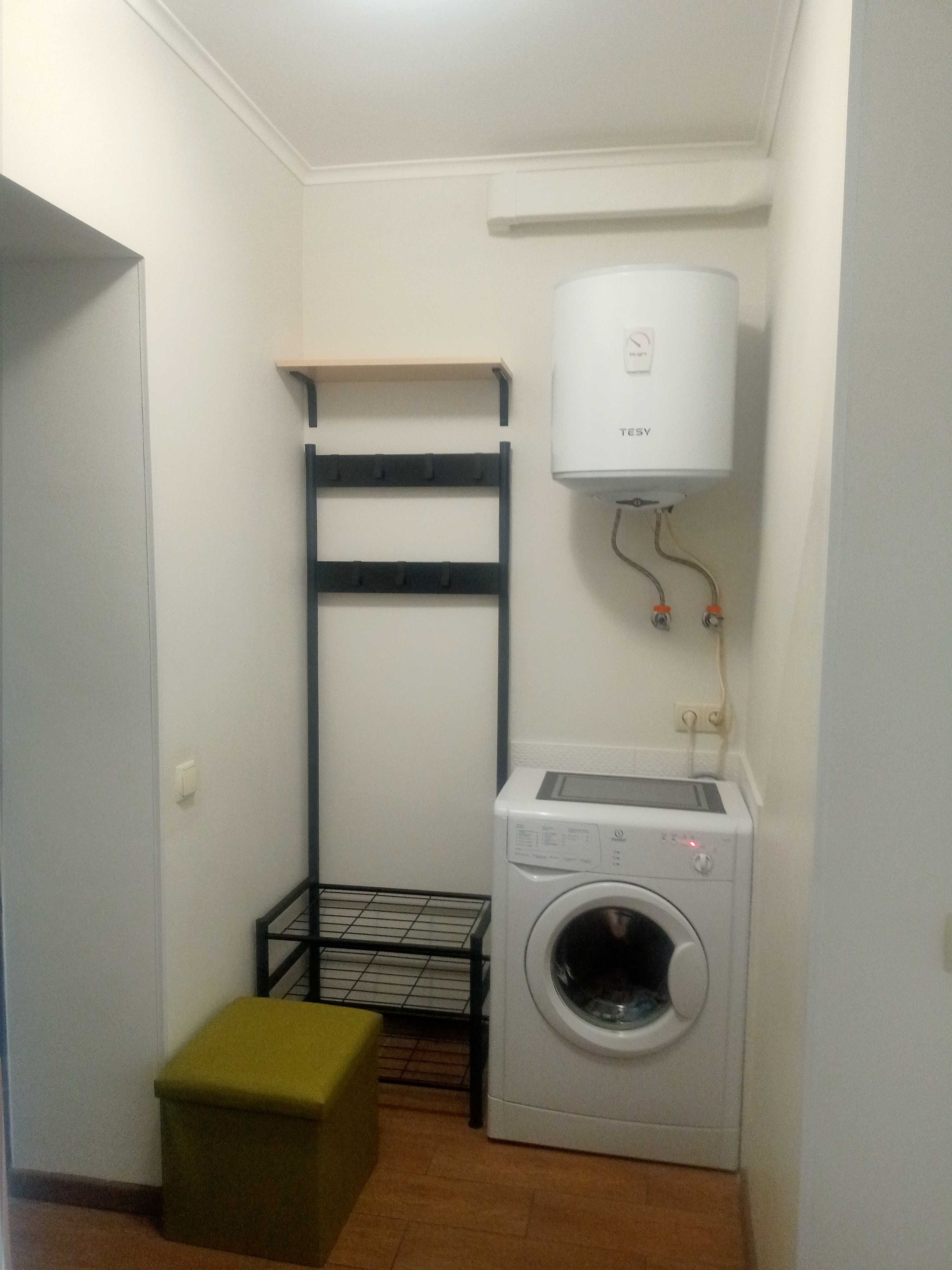 Cozy 1-bedroom apartment near metro with utilities