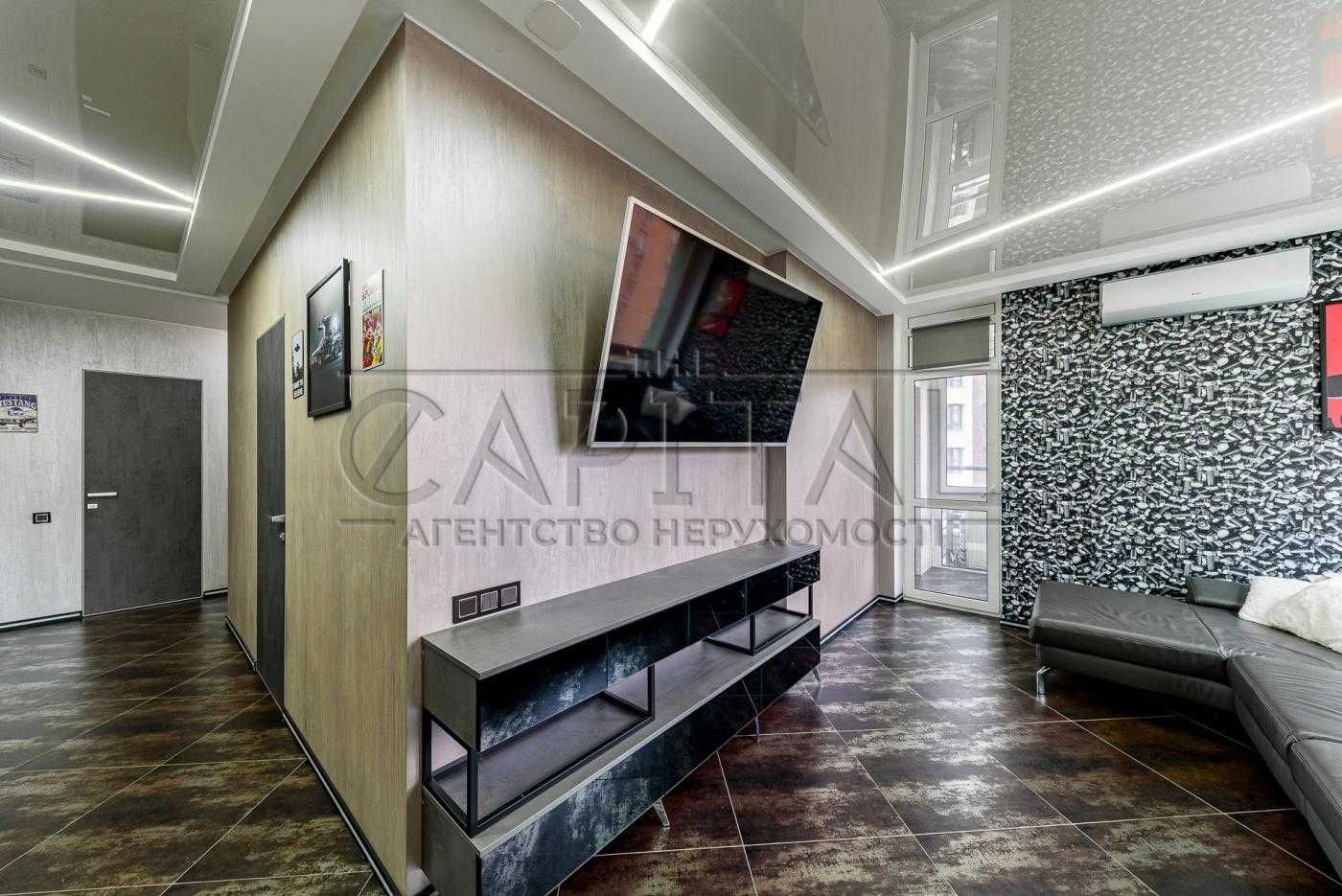 3-Room Apartment in Hoffman House, Lukyanivka District