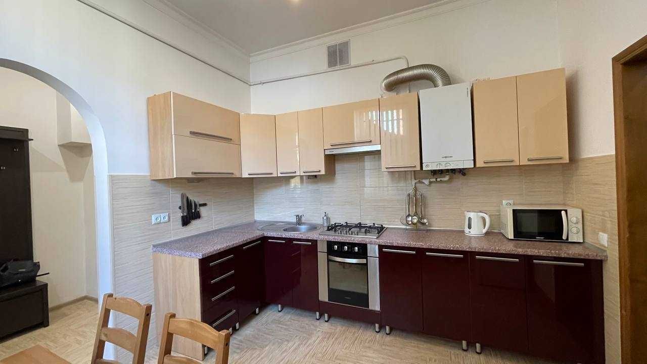 Cozy Two-Room Apartment in City Center Near Mytna Square