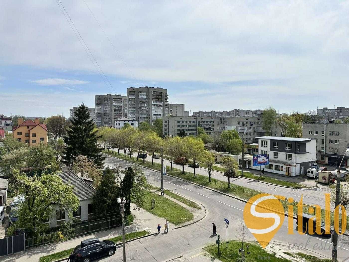 Cozy 1-Bedroom Apartment with Wardrobe and Balcony in Lviv