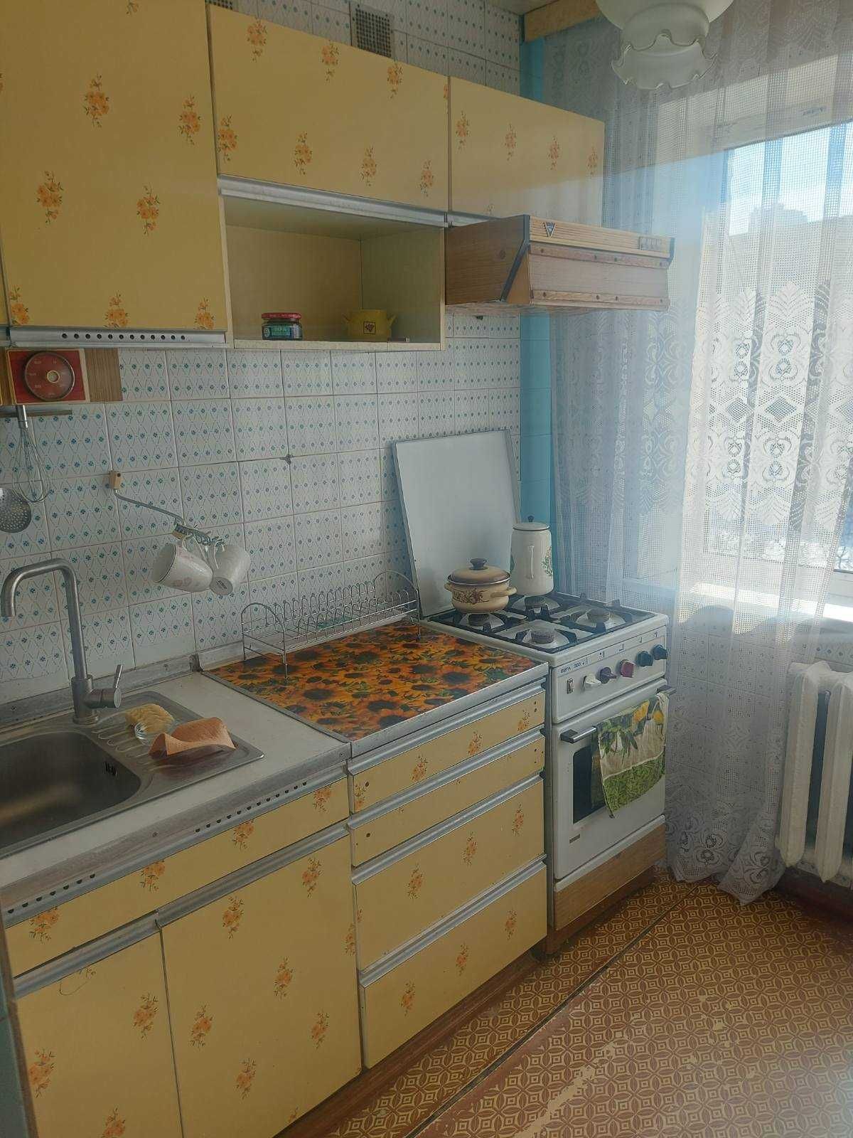 2-Room Apartment on Gv. Shyronintsev Street, Near Metro