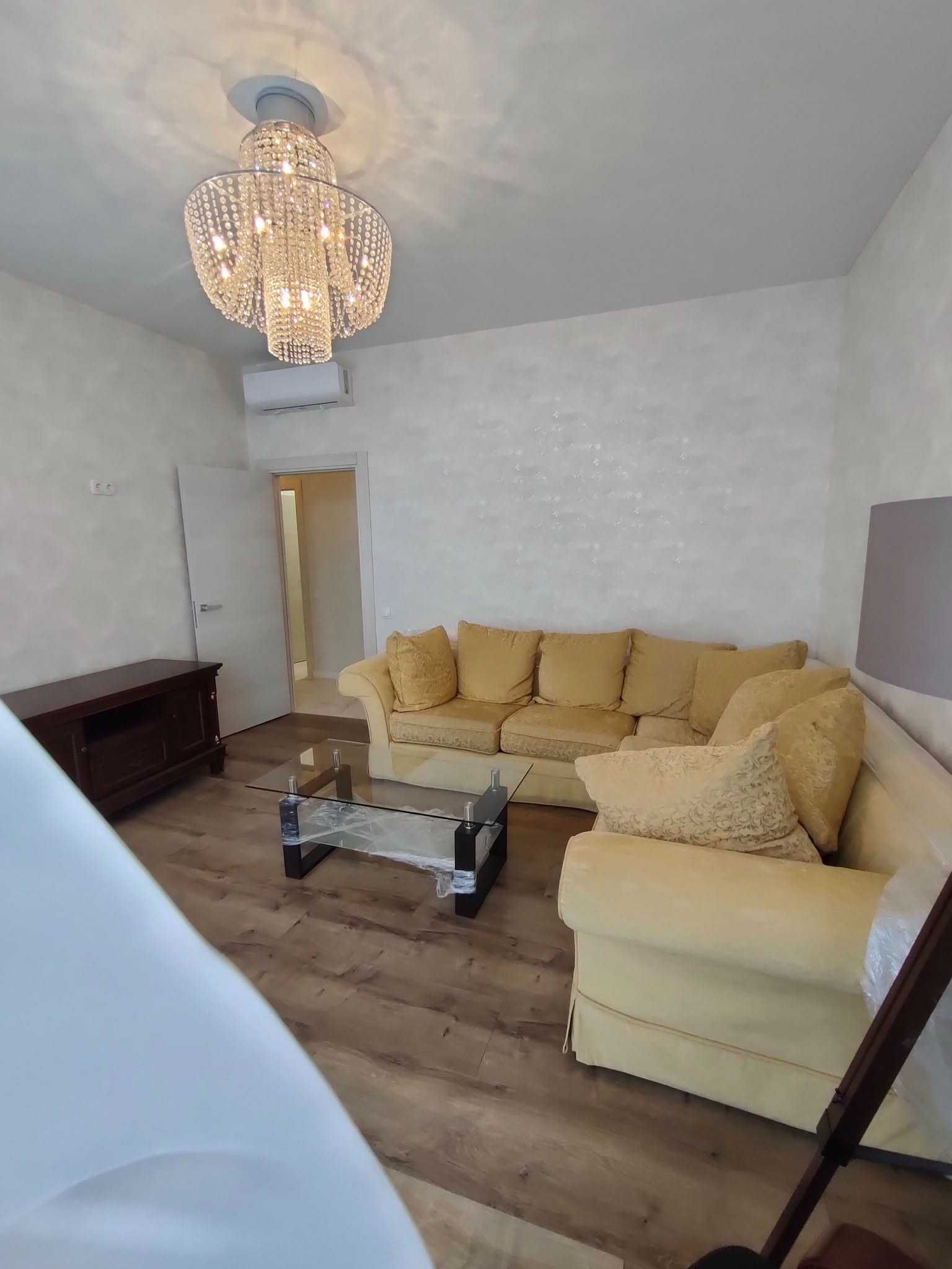 3-Bedroom Apartment at Avdeeva-Chernomorskogo 7, Spacious and Brand New