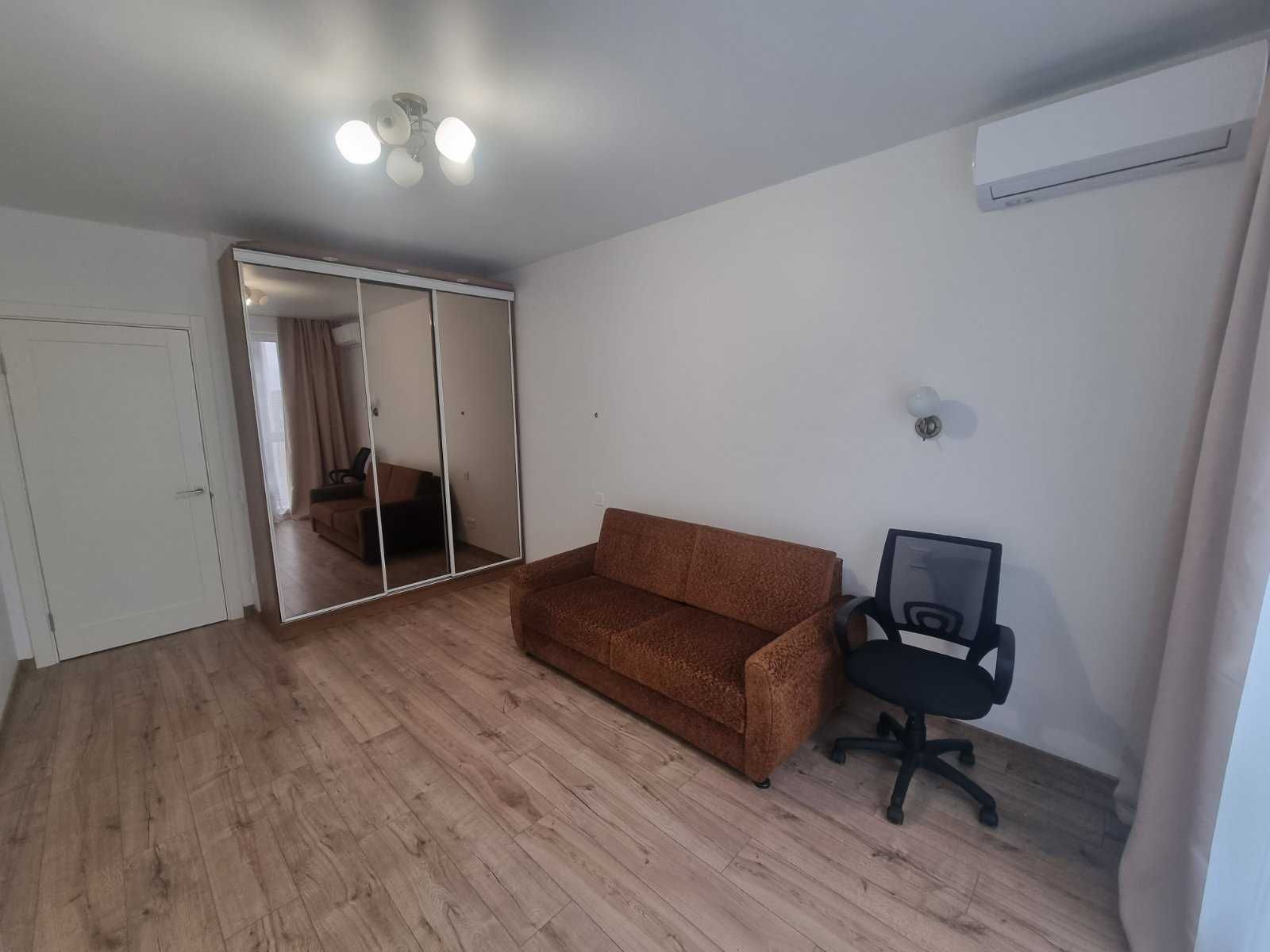 2-Room Apartment in Povitroflotskyi Prospect, OKLAND Residential Complex