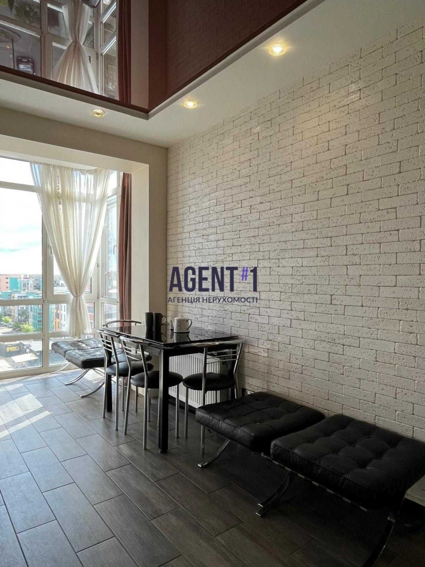 1-Bedroom Apartment in Petrivsky Quarter, Sofiivska Borshchahivka