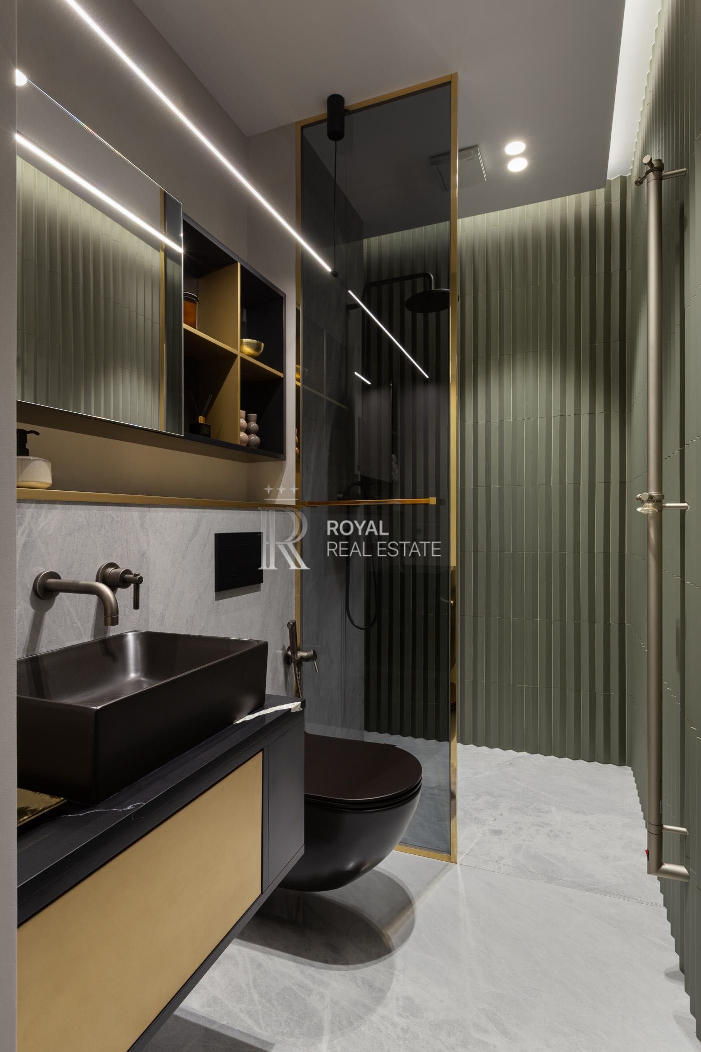 3-Bedroom Designer Apartment in Park Avenue VIP Complex, Kyiv