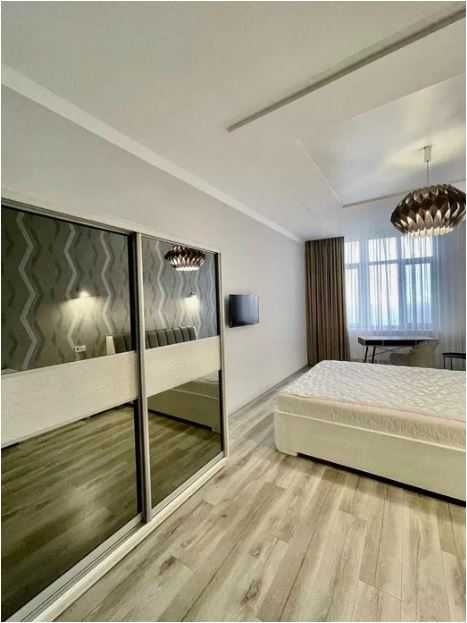 Spacious 80m² Apartment with Sea View Near Beach