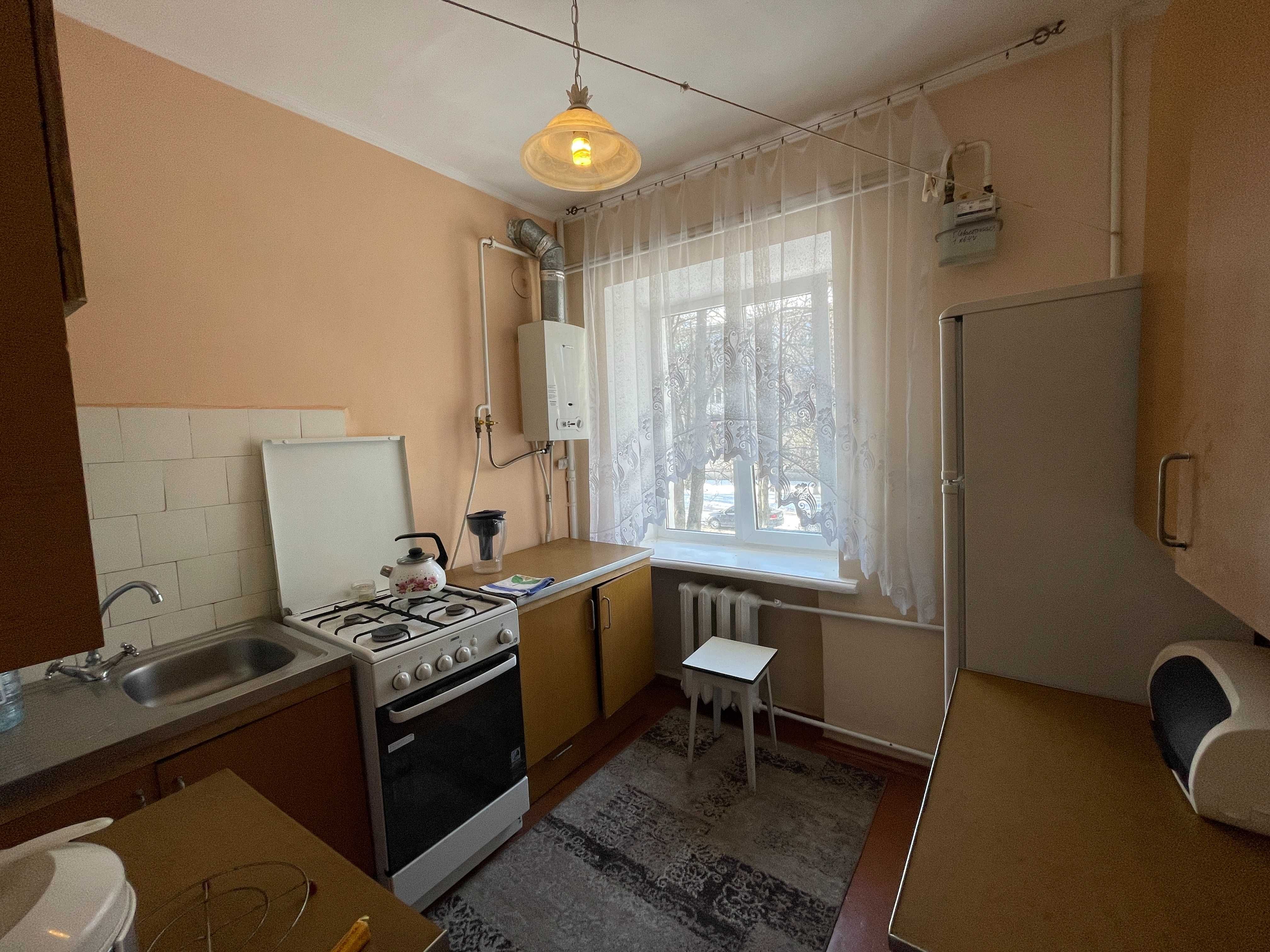 Cozy 2-Room Apartment Near Beresteyska Metro