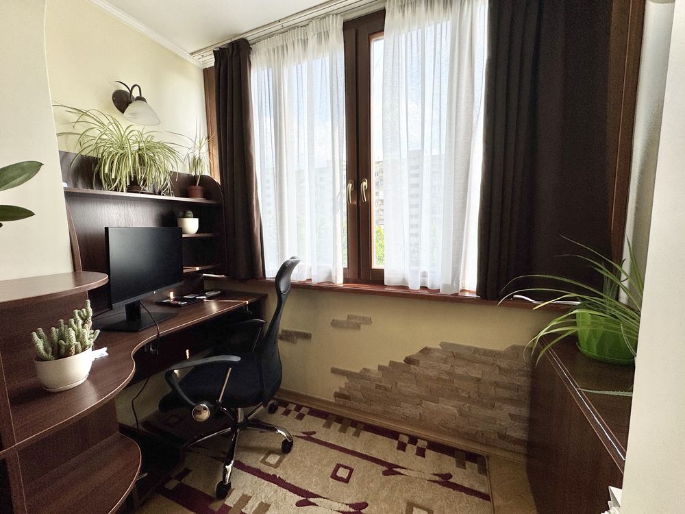 3-Room Apartment in Lviv, Volodymyra Velykoho Street, Near Kniahyni Olhy Street