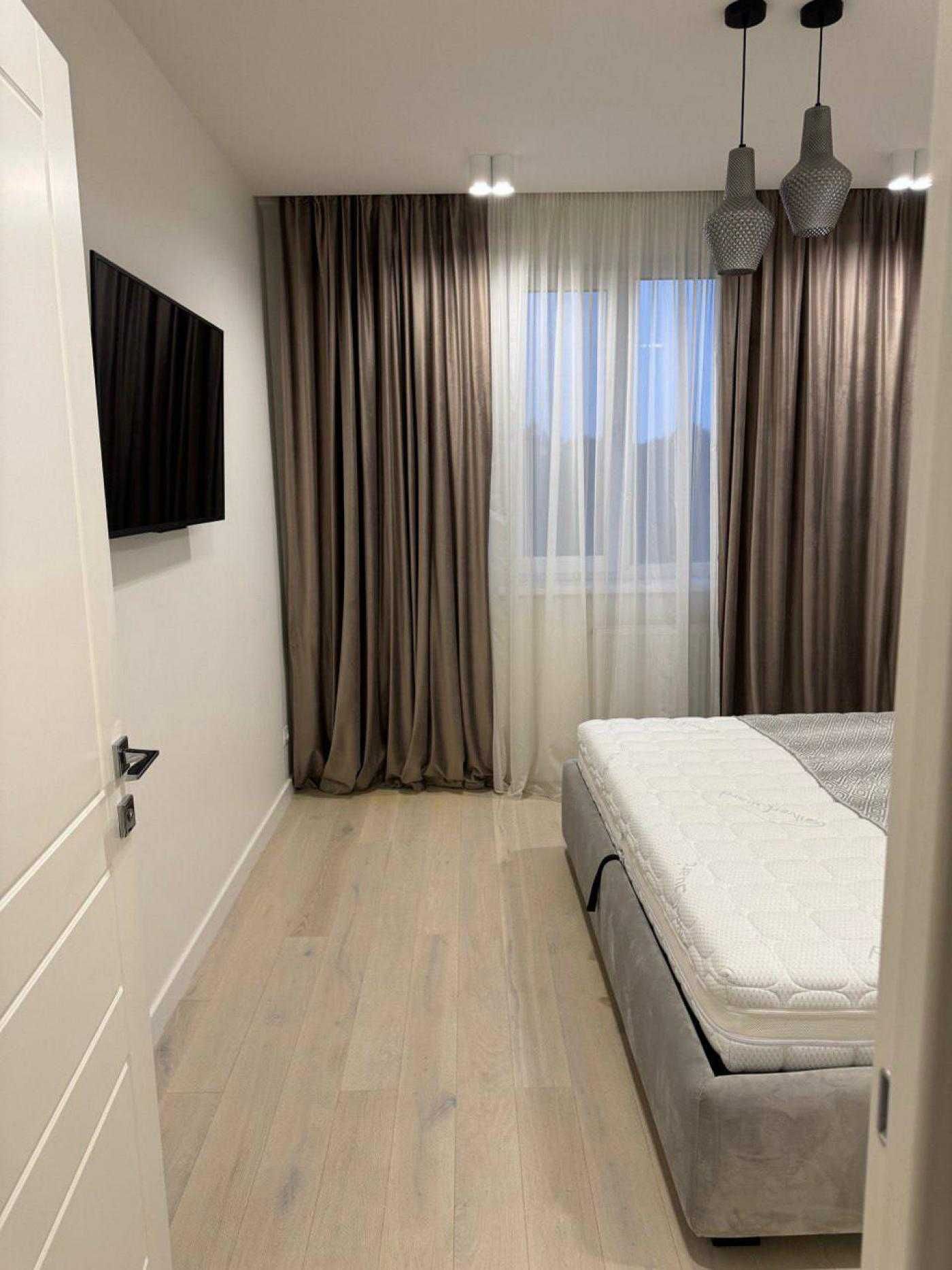 Luxury 3-Bedroom Apartment with Park View in Premium Complex