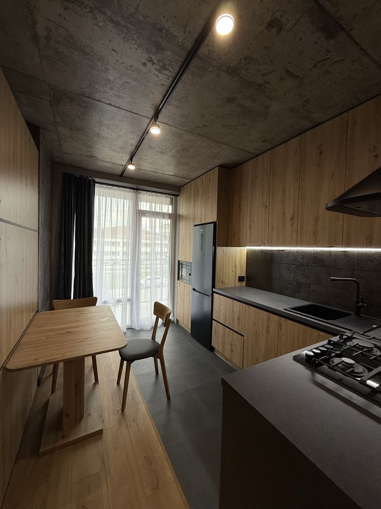 IQ House-тегі заманауи ыңғайлылықтары бар стильді 1 бөлмелі пәтер