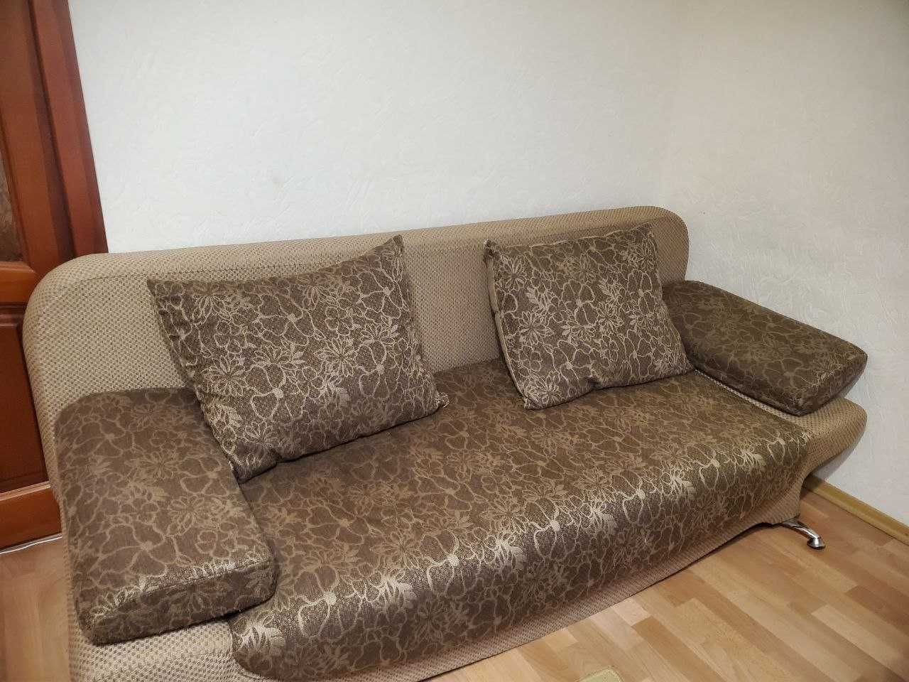 2-Room Apartment in Tver Area, Brick Building, Well-Maintained