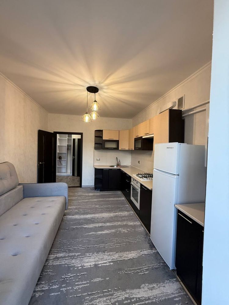 Modern 1-bedroom apartment in Naberezhny Quarter residential complex