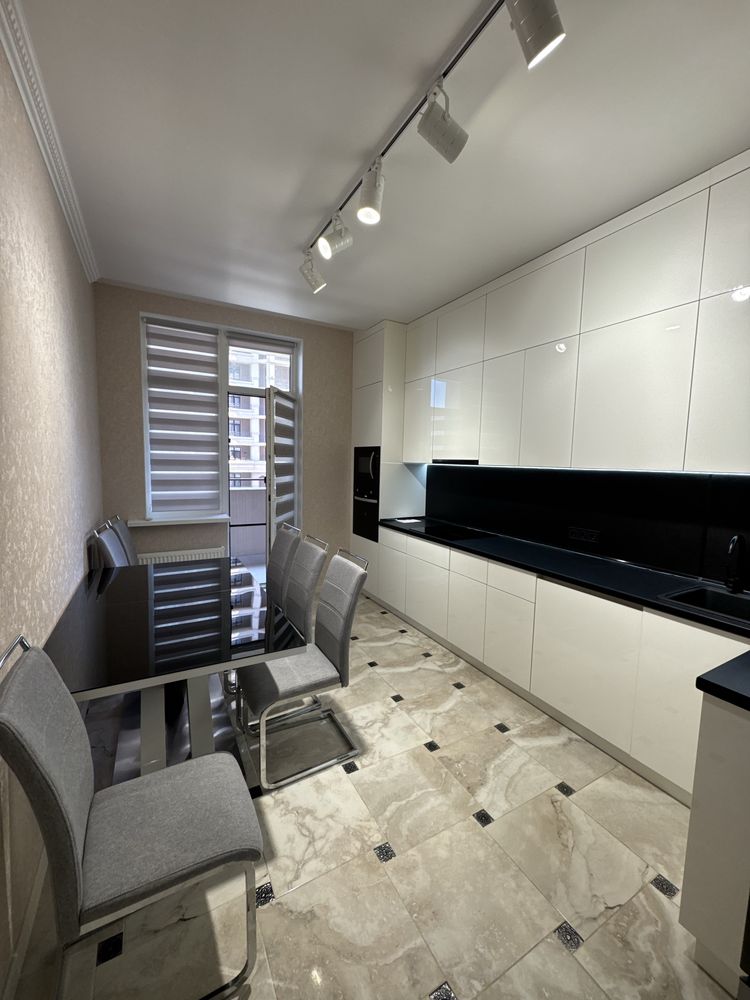 Luxury Apartment in Elegiya Park, Arcadia Center, Summer Rental