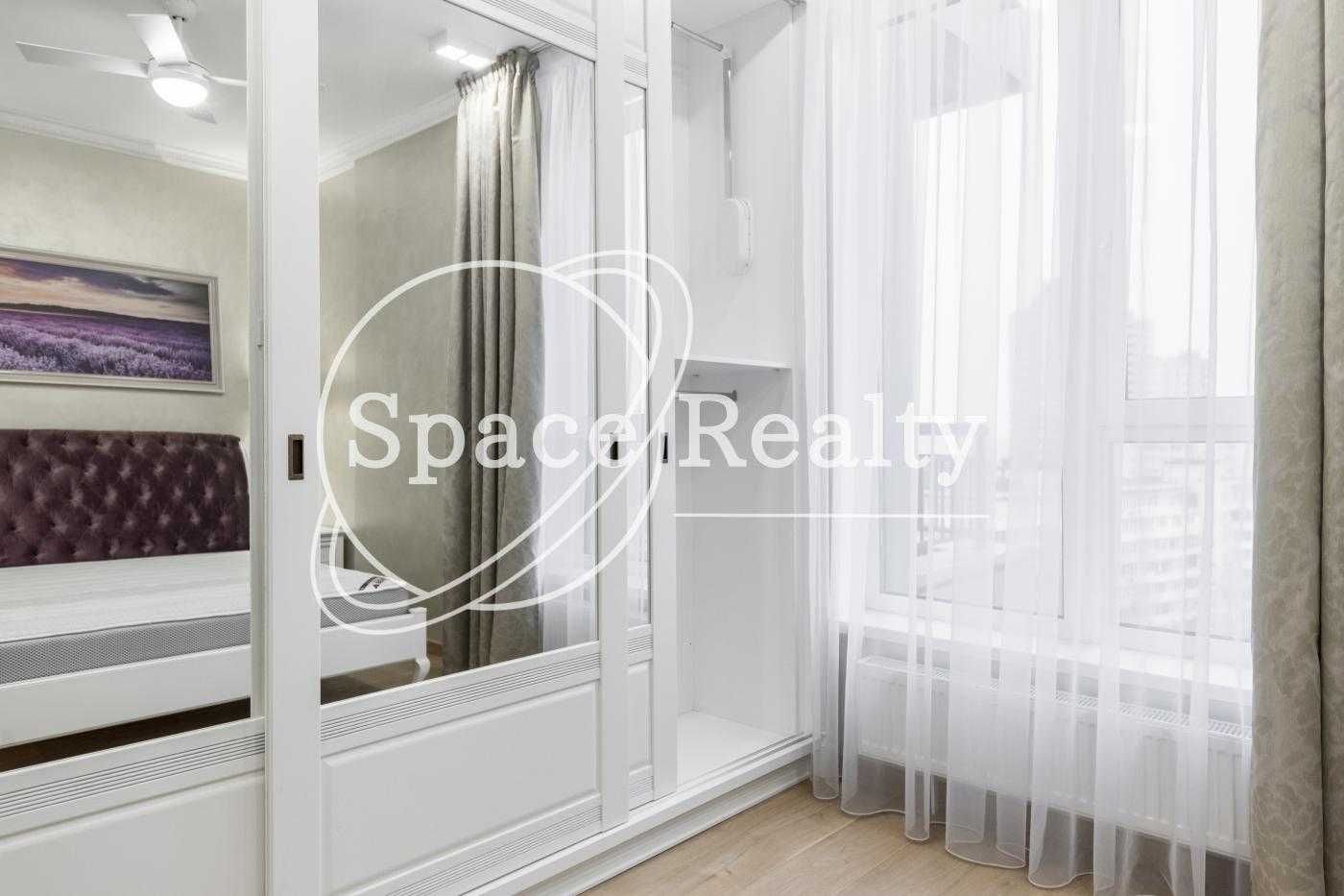1-Bedroom Apartment in Richmond Complex with City View