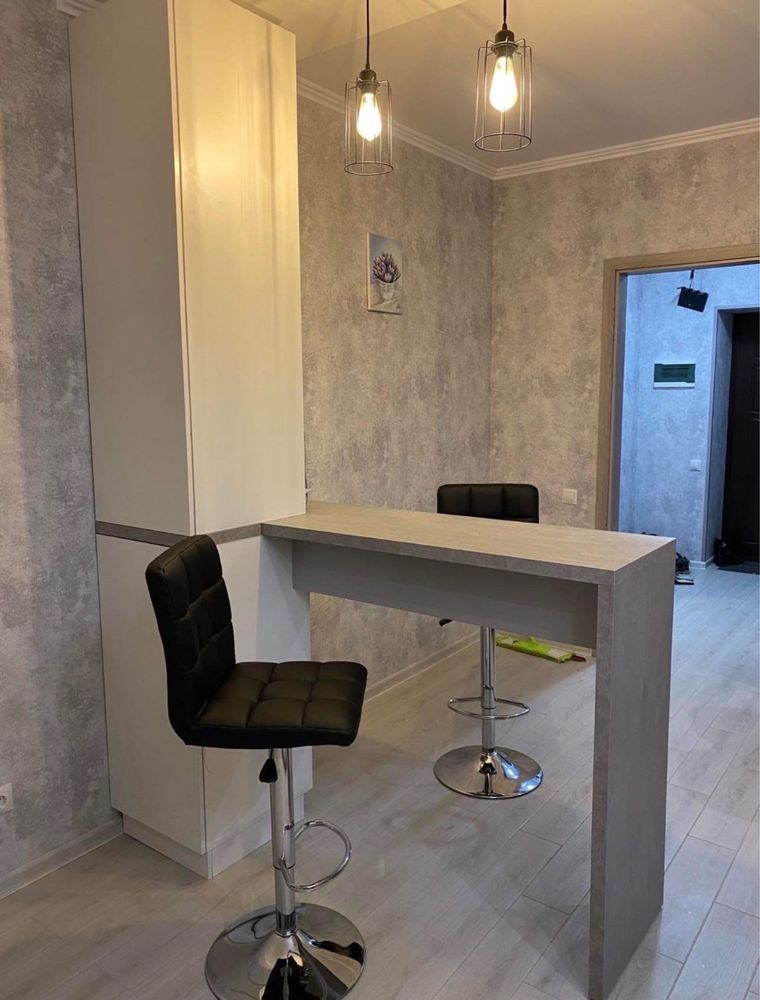 Cozy Renovated 1-Bedroom Apartment on Dovzhenka Street