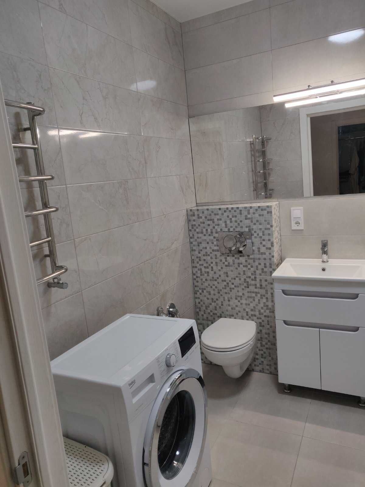 1-Bedroom Apartment on Maloholoskivska Street, Modern Renovation