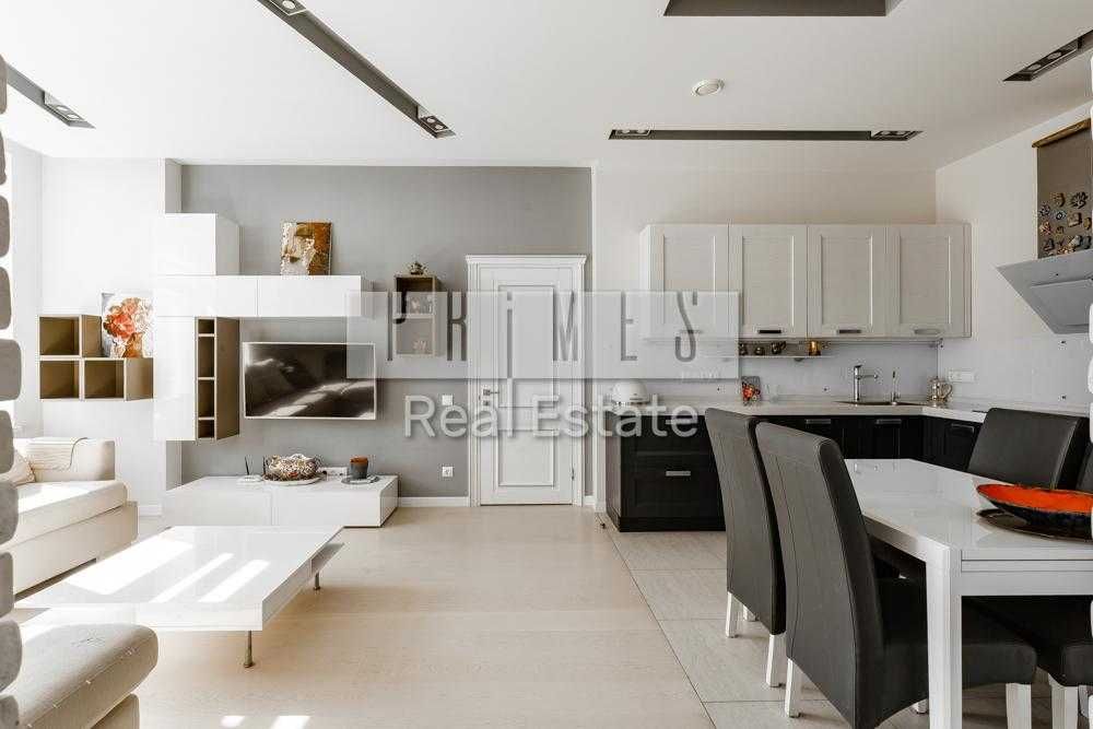 2-Bedroom Apartment in Novopecherski Lipki Complex