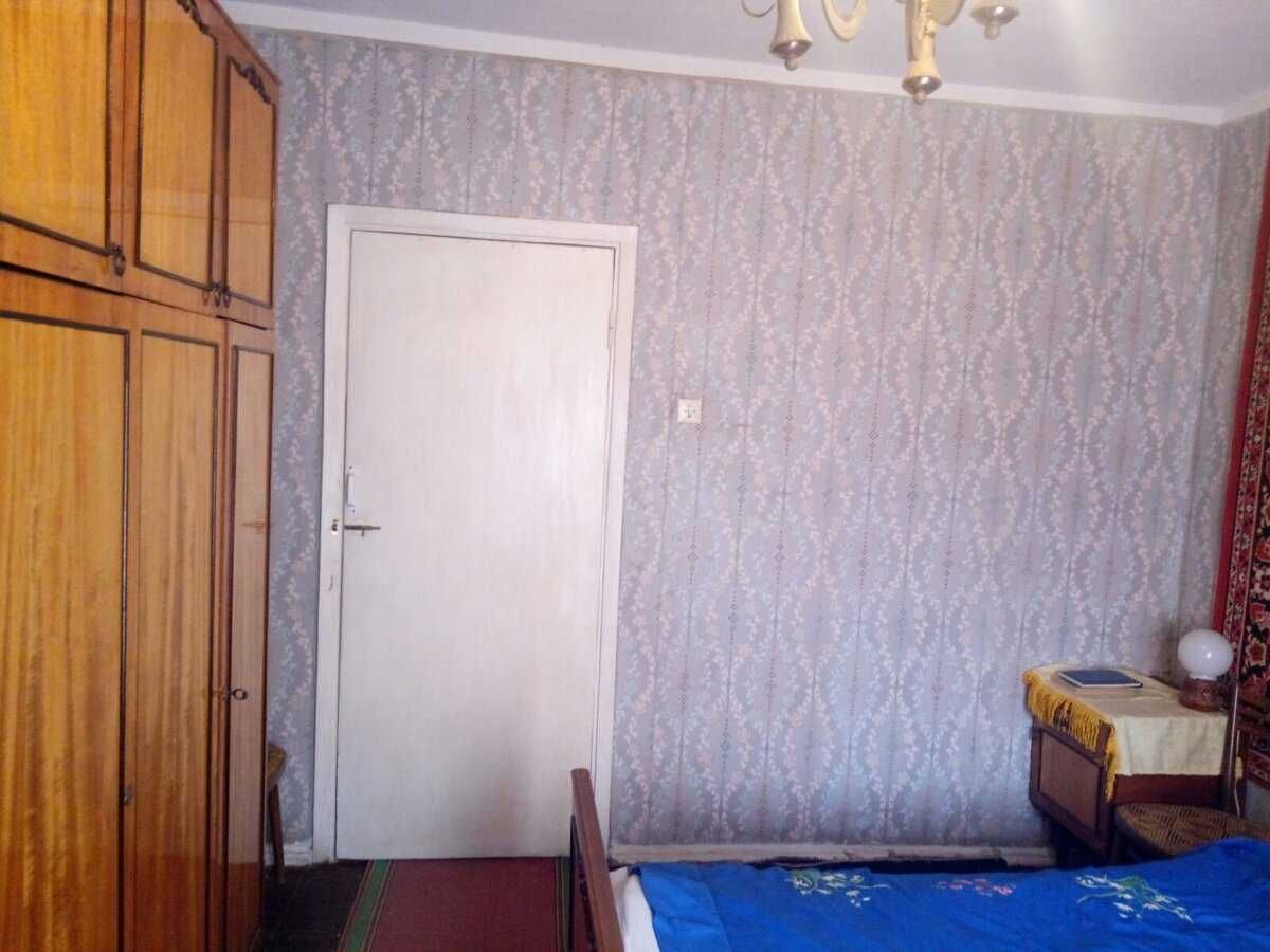 1-Room Apartment near Simirenko Tram Stop, Fully Furnished