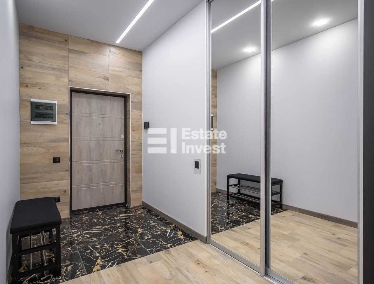 3-Room Apartment with Modern Design in Monte-Plaza Complex