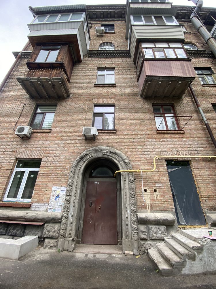 Cozy Two-Room Apartment Near City Center on Yurii Illienka Street