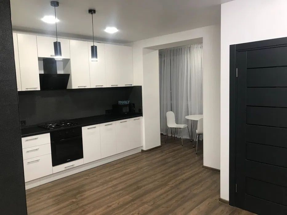 Apartment in River Park Complex on Peremohy Avenue