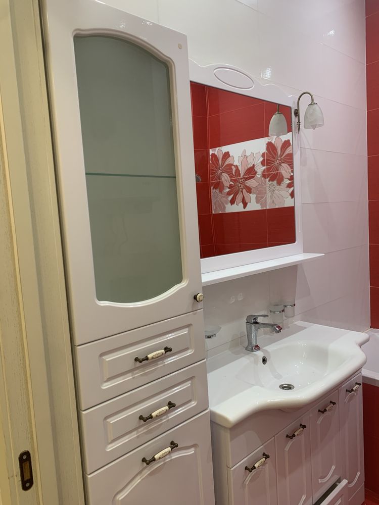 Spacious Two-Room Apartment in City Center with Excellent Renovation