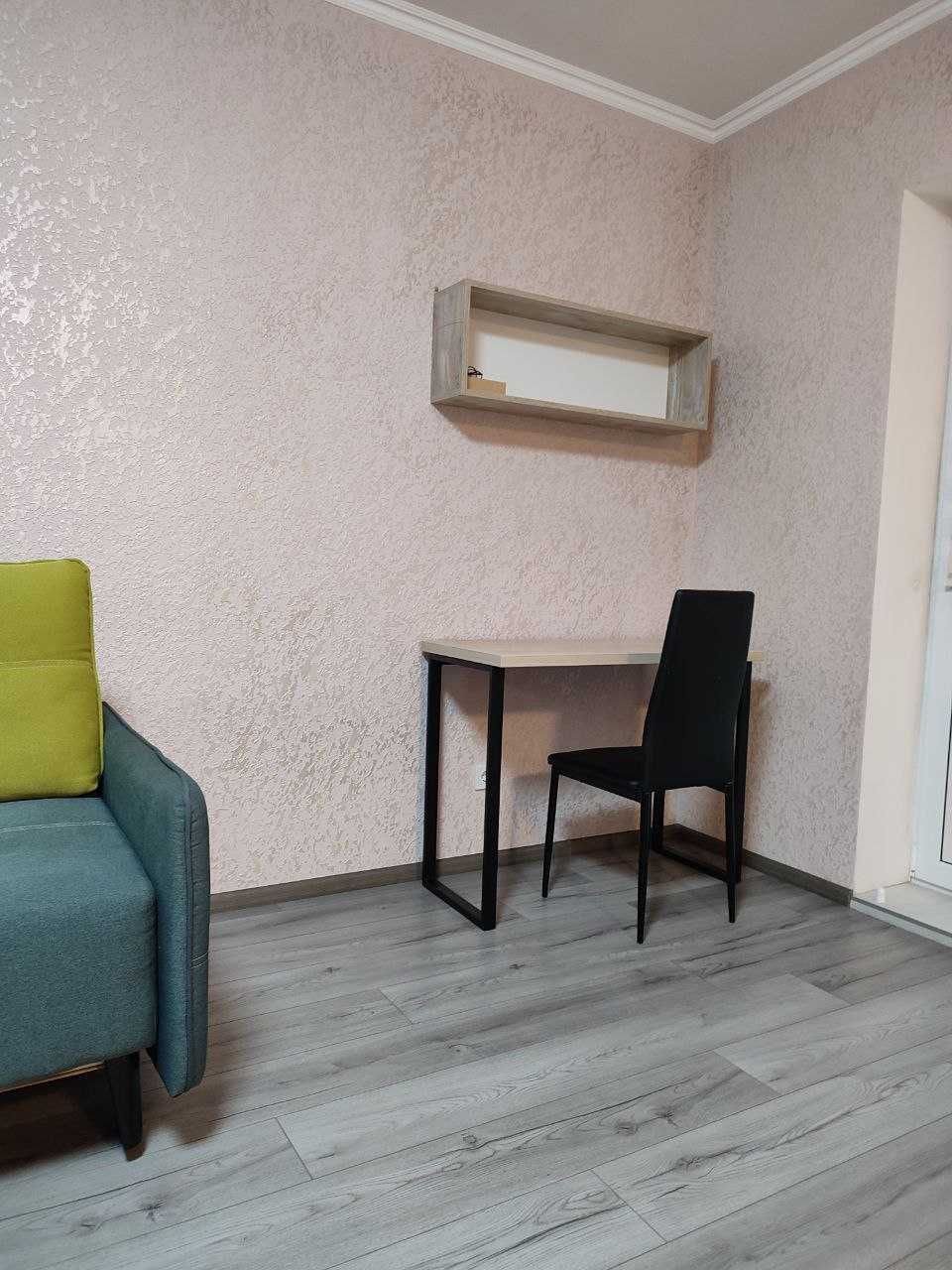Large studio apartment with fresh renovation and full amenities