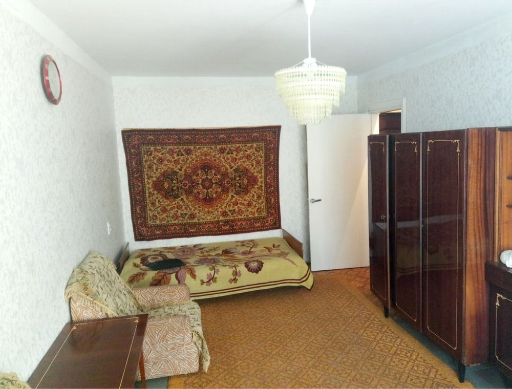One-room apartment with central heating in a good living condition