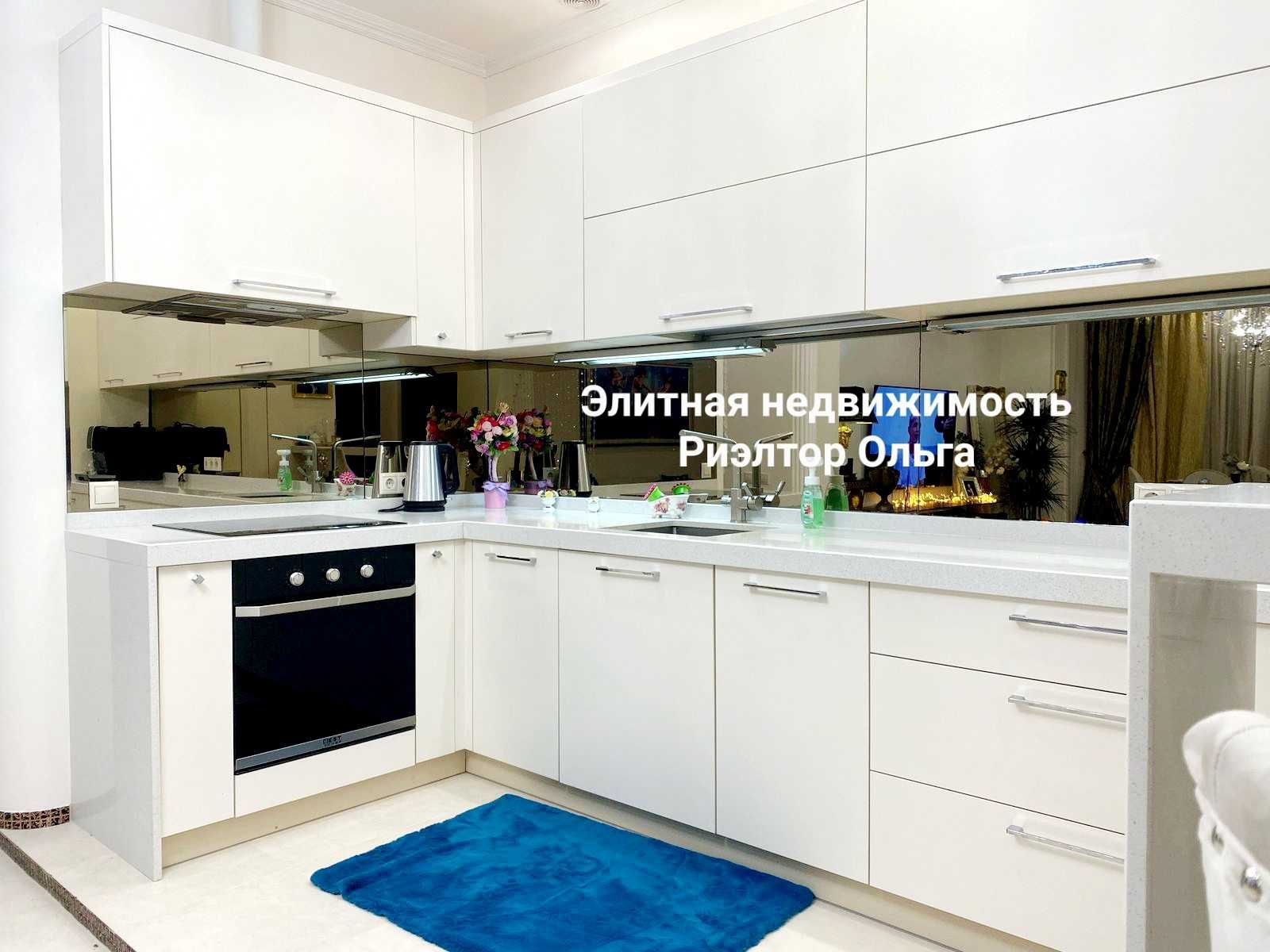 Three Separate Bedrooms with Kitchen Studio on Shevchenko Avenue
