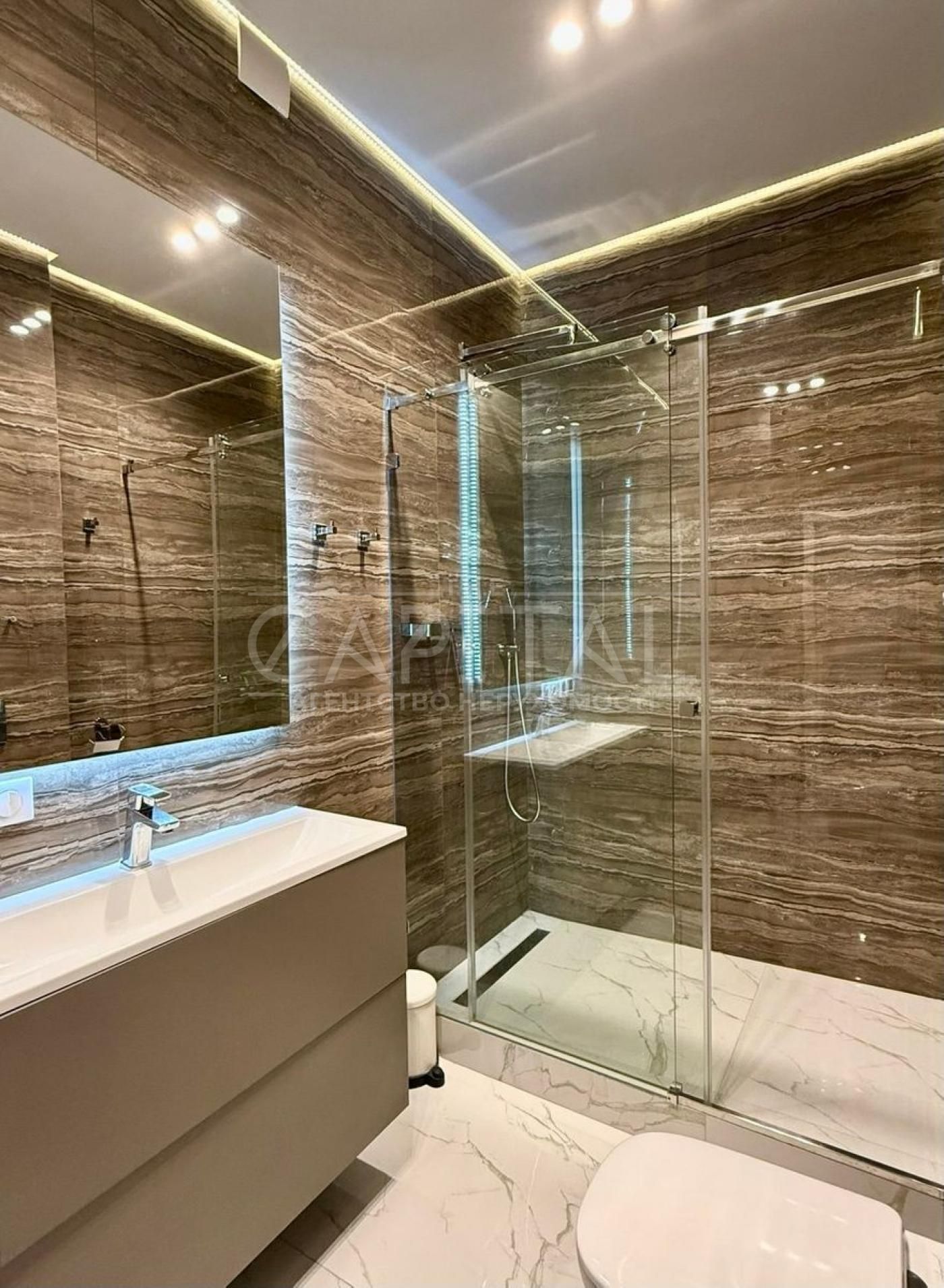Premium 2-Bedroom Apartment in Turgenev Complex, Kyiv City Center