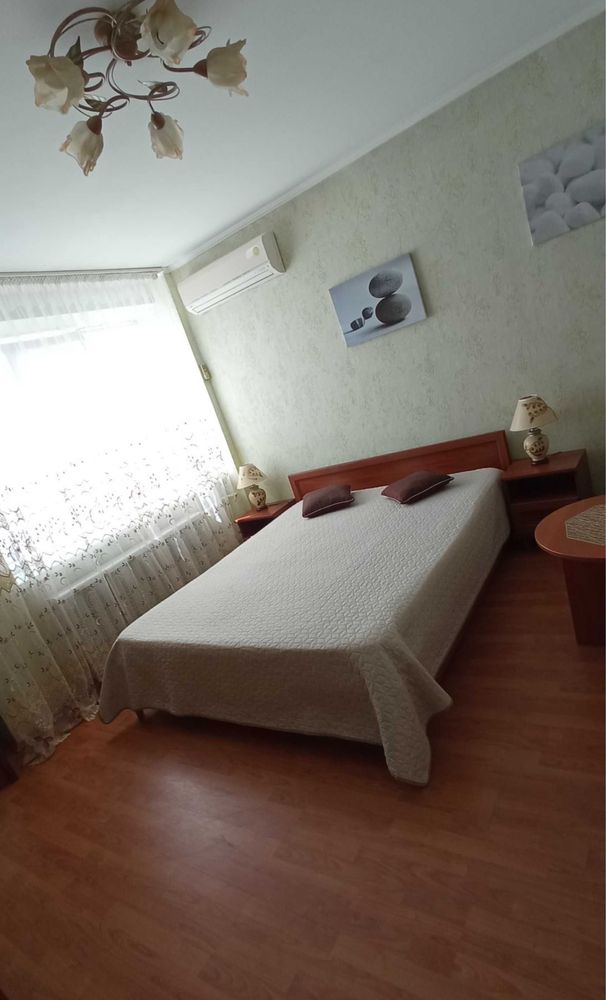 One-bedroom apartment near Dvorets Ukrainy Metro