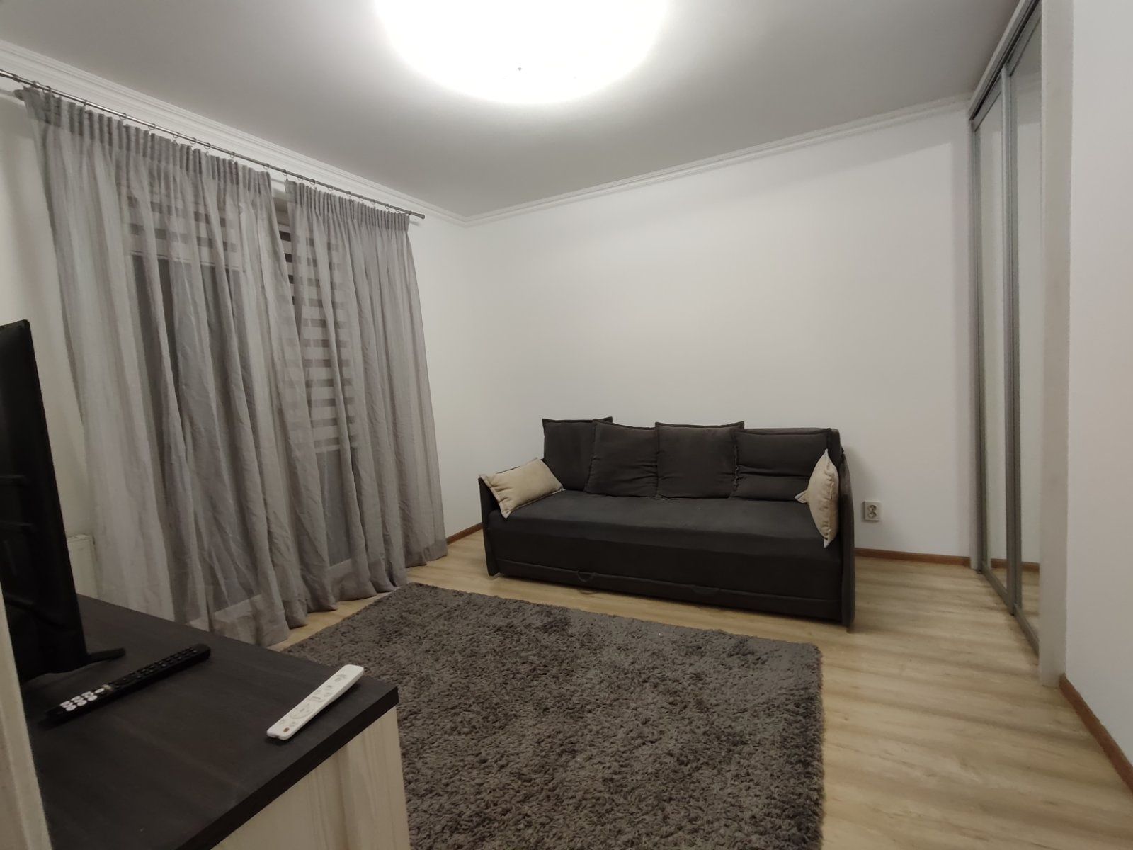 Spacious 1-Bedroom Apartment in New Building, Uzhhorod