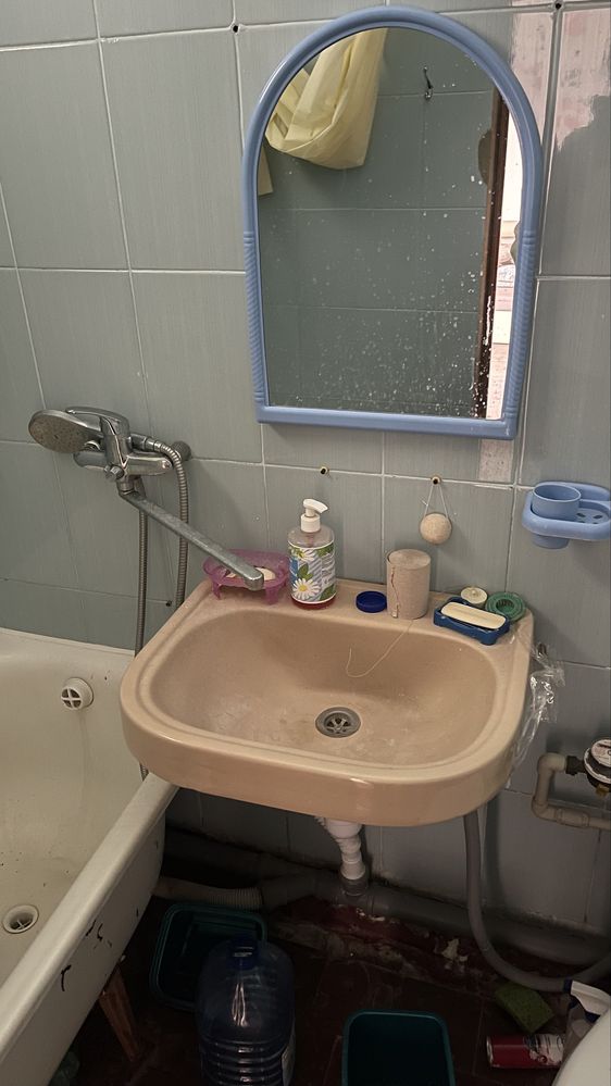 1-bedroom apartment on Brytanska Street, Kyiv