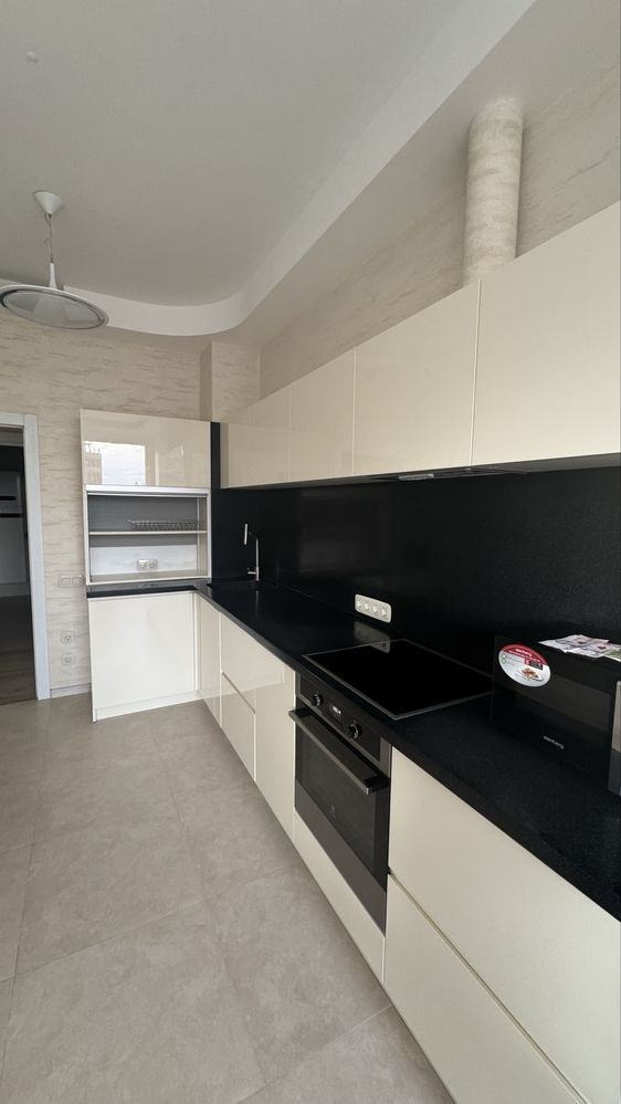 3-Bedroom Apartment in ЖК Пальмира, Генуэзская Street
